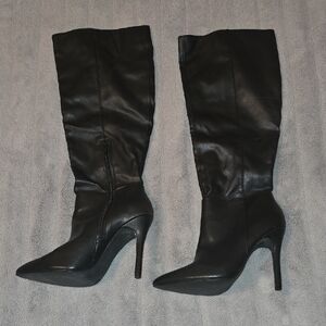 LKNW Charles David Black Heeled Boots Size 8